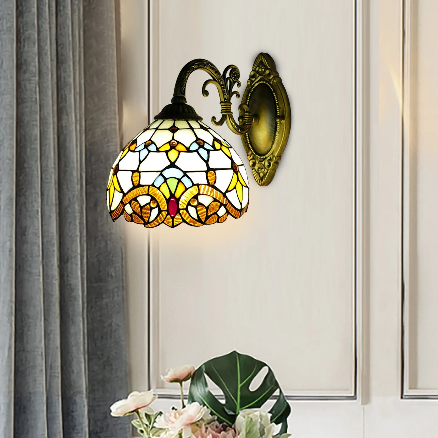 Tiffany Style Beige Dome Glass Sconce