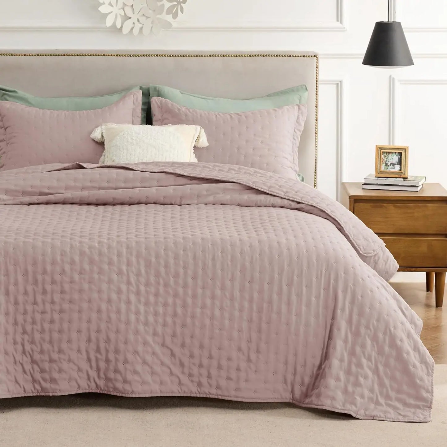 Clover Bedspread